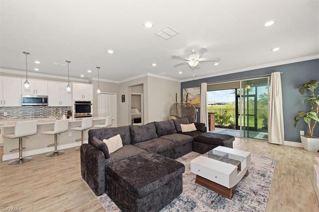 8753 Cascade Price CIR, North Fort Myers, FL 33917
