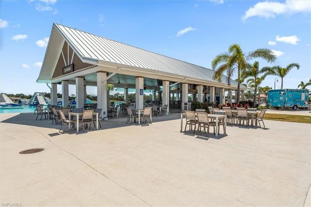 8753 Cascade Price CIR, North Fort Myers, FL 33917