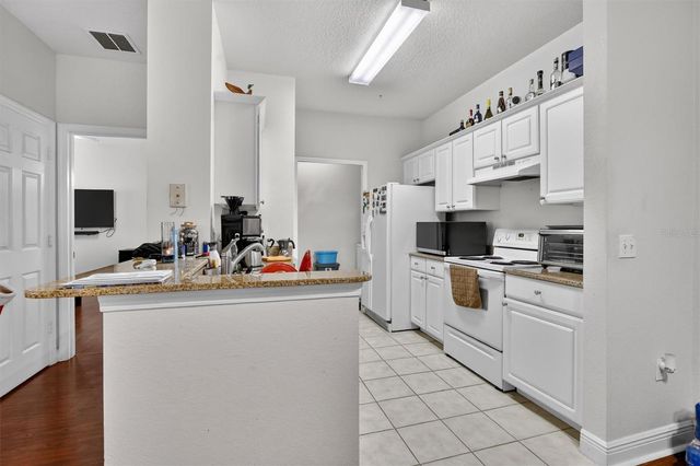 1300 EASTERN PECAN PLACE 102, Winter Garden, FL 34787