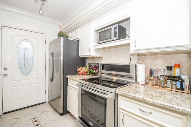 1938 Augusta Drive, Houston, TX 77057