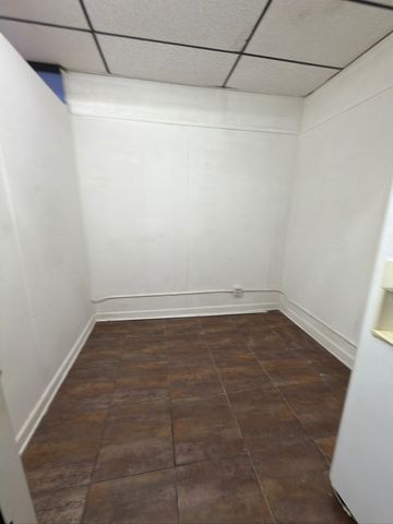 278 Glen Ellyn Road 278, Bloomingdale, IL 60108