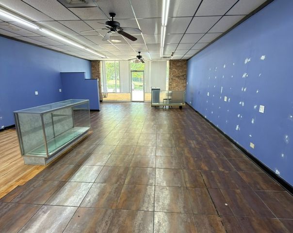 278 Glen Ellyn Road 278, Bloomingdale, IL 60108