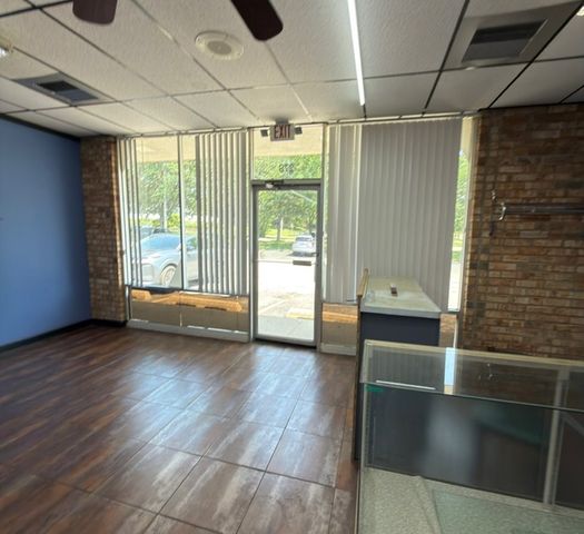 278 Glen Ellyn Road 278, Bloomingdale, IL 60108