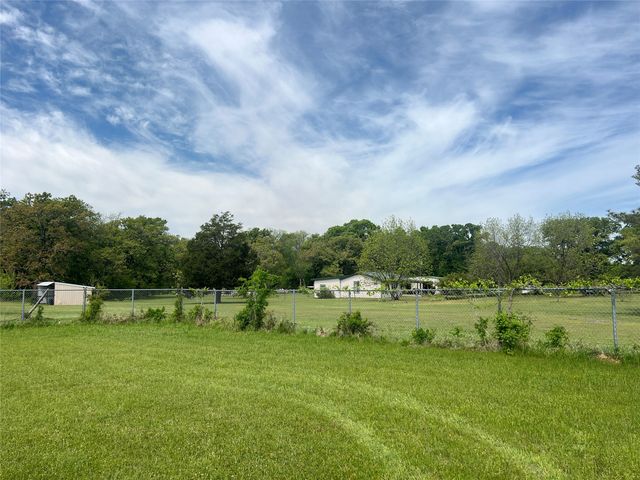 1376 County Road 1123, Cumby, TX 75433