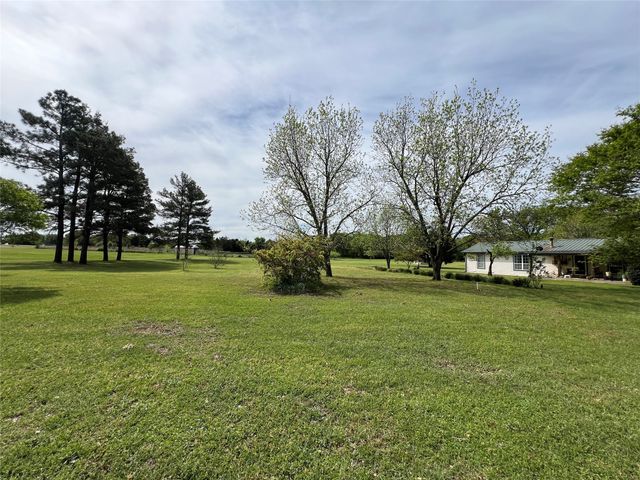 1376 County Road 1123, Cumby, TX 75433