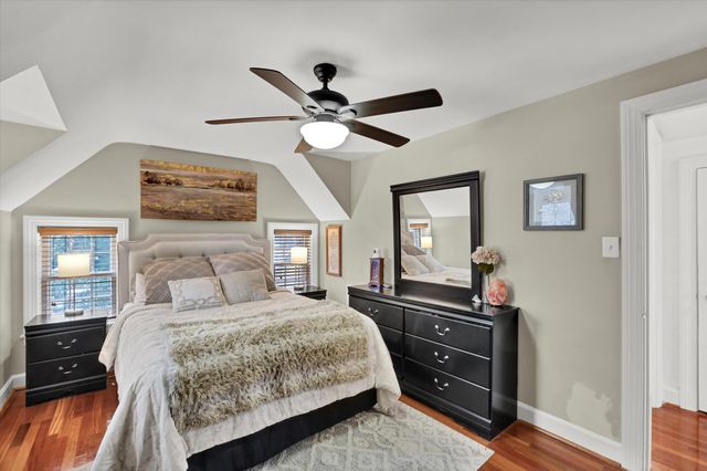 303 N Hubbards Lane, Louisville, KY 40207
