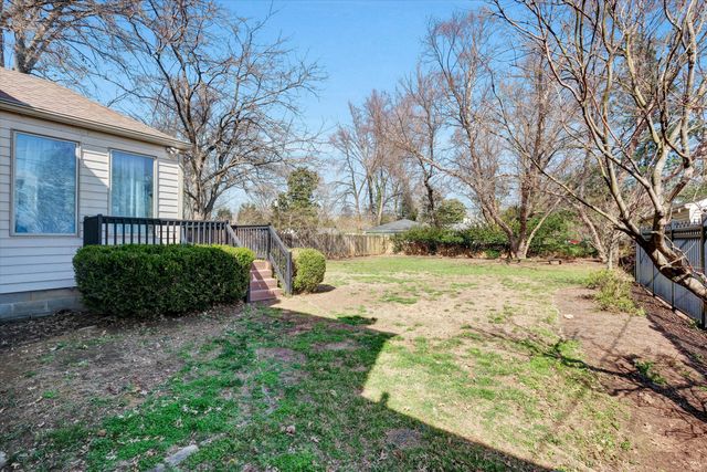 303 N Hubbards Lane, Louisville, KY 40207
