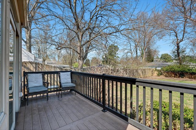 303 N Hubbards Lane, Louisville, KY 40207