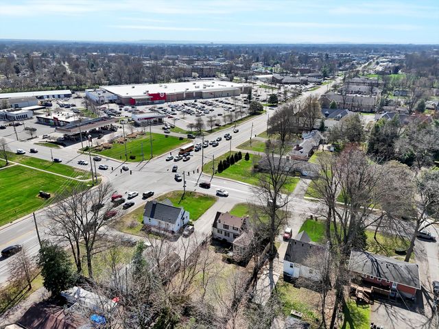 303 N Hubbards Lane, Louisville, KY 40207