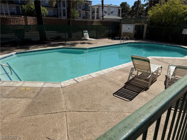 530 Elm Drive 105, Las Vegas, NV 89169