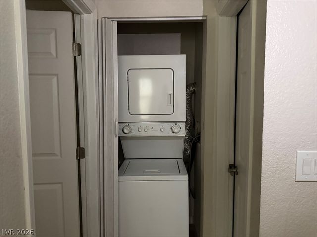 530 Elm Drive 105, Las Vegas, NV 89169