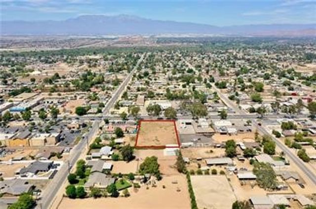 866 6th Street, Norco, CA 92860