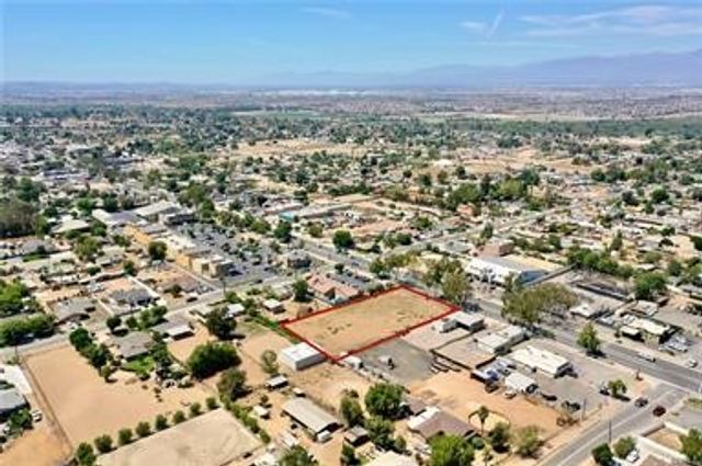 866 6th Street, Norco, CA 92860