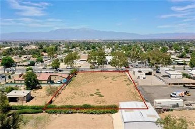 866 6th Street, Norco, CA 92860