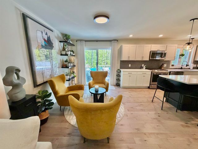 16 Stagecoach Road, Barrington, NH 03825