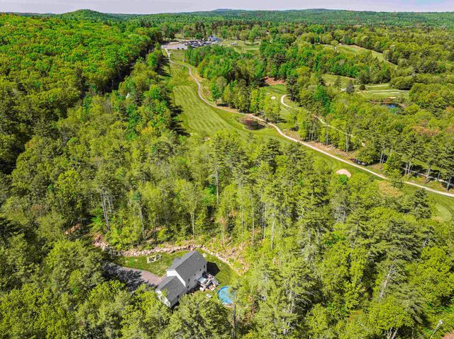 16 Stagecoach Road, Barrington, NH 03825