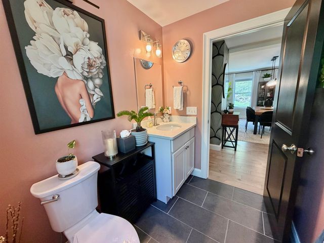 16 Stagecoach Road, Barrington, NH 03825