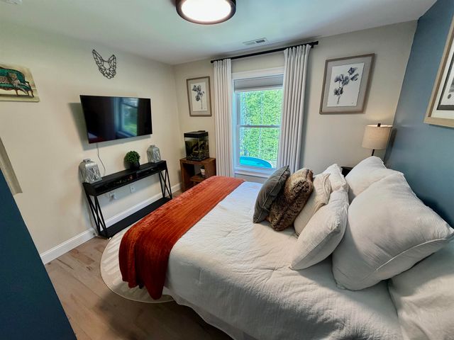 16 Stagecoach Road, Barrington, NH 03825