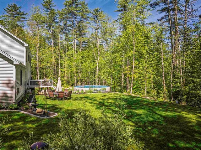 16 Stagecoach Road, Barrington, NH 03825