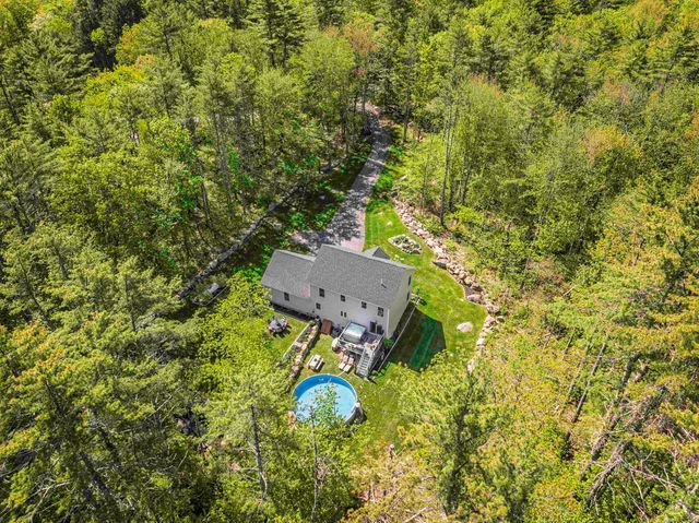 16 Stagecoach Road, Barrington, NH 03825