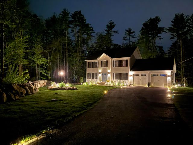 16 Stagecoach Road, Barrington, NH 03825