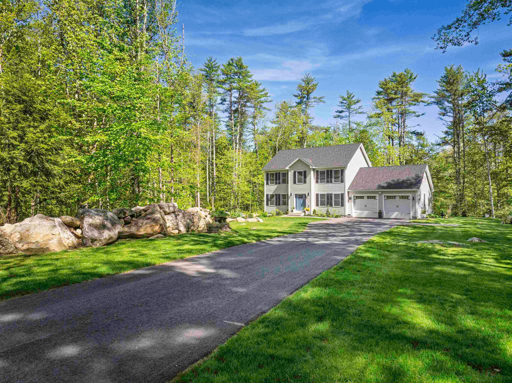 16 Stagecoach Road, Barrington, NH 03825