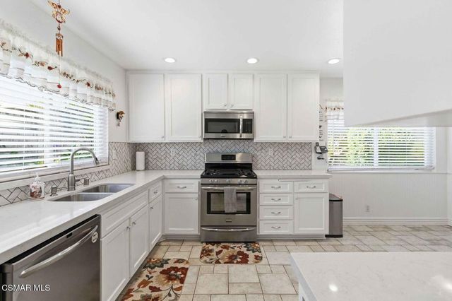 497 Mark Drive, Simi Valley, CA 93065