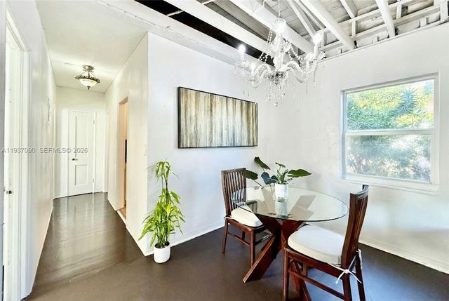 7820 Harding Ave, Miami Beach, FL 33141