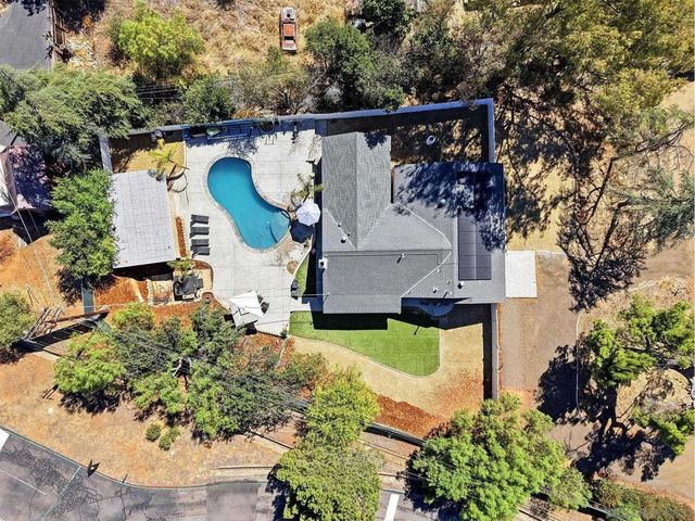 1315 Hillcrest Dr, Alpine, CA 91901
