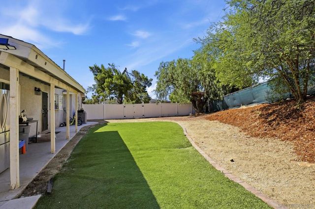 1315 Hillcrest Dr, Alpine, CA 91901