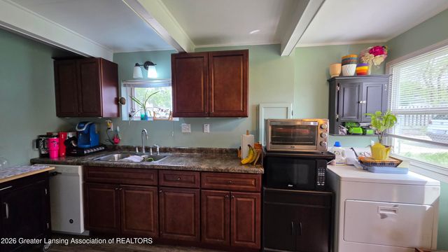 1033 Raider Street, Lansing, MI 48912