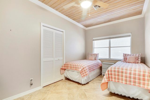 1791 N Garden Grove Circle, Vero Beach, FL 32962