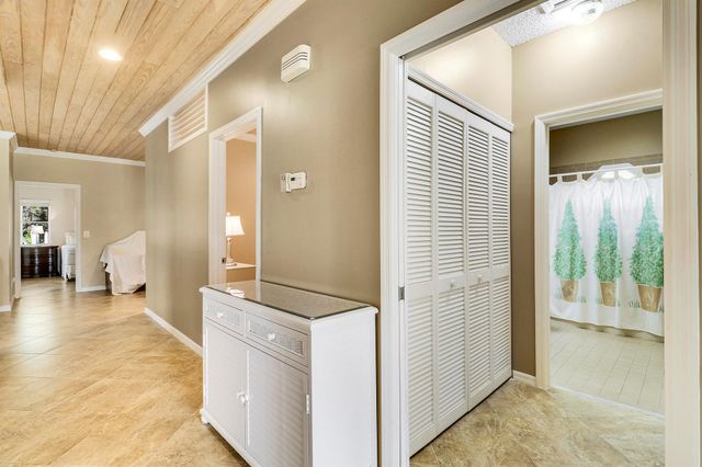 1791 N Garden Grove Circle, Vero Beach, FL 32962