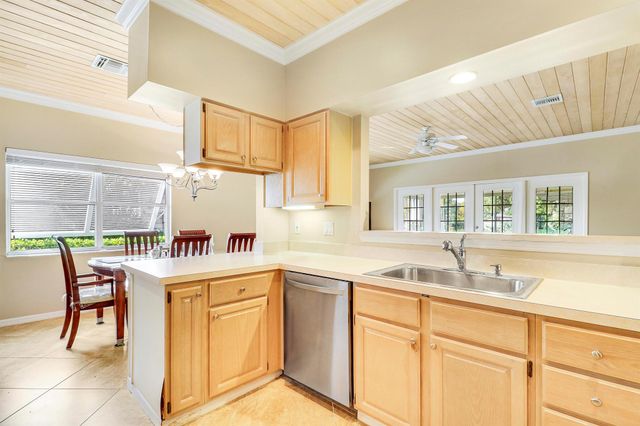 1791 N Garden Grove Circle, Vero Beach, FL 32962