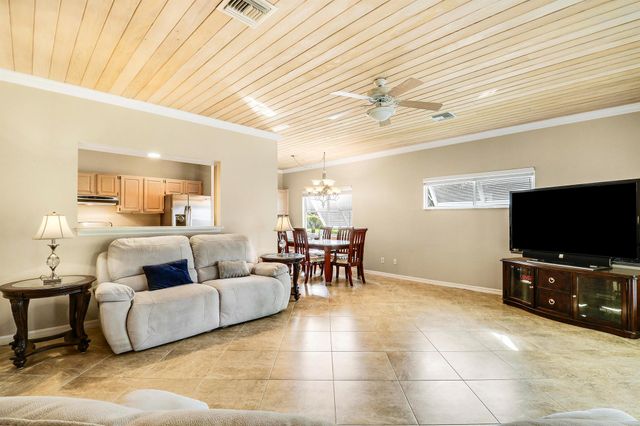 1791 N Garden Grove Circle, Vero Beach, FL 32962