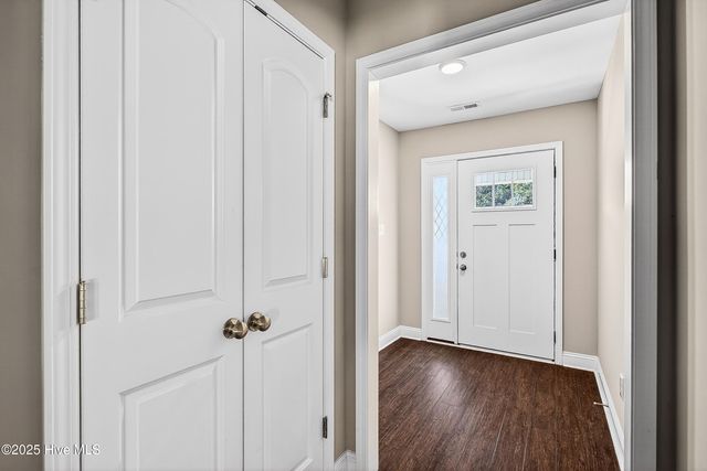 401 Mccall Drive, Jacksonville, NC 28540