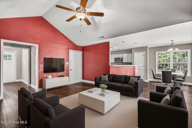 401 Mccall Drive, Jacksonville, NC 28540