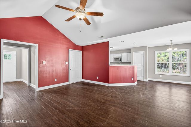 401 Mccall Drive, Jacksonville, NC 28540