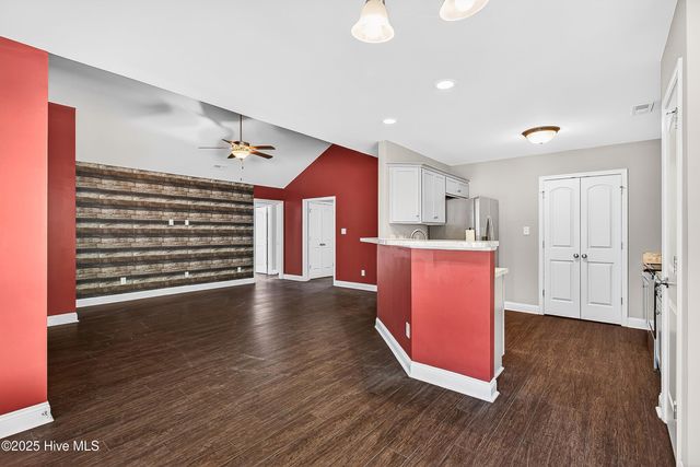 401 Mccall Drive, Jacksonville, NC 28540