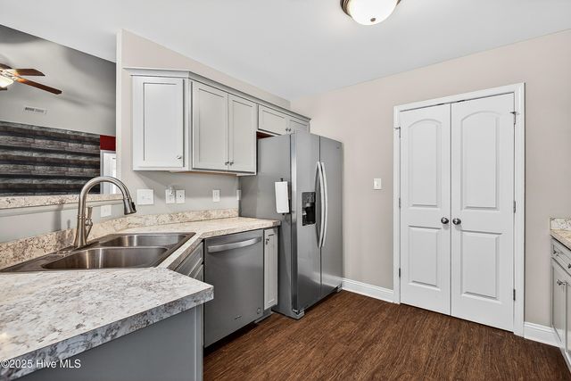 401 Mccall Drive, Jacksonville, NC 28540