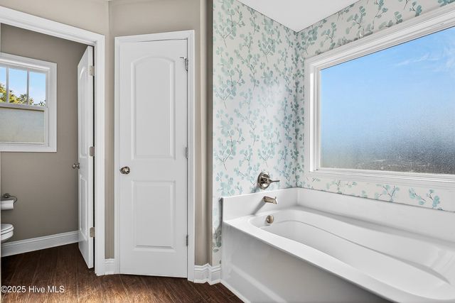 401 Mccall Drive, Jacksonville, NC 28540