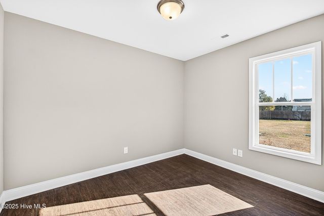 401 Mccall Drive, Jacksonville, NC 28540