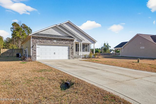 401 Mccall Drive, Jacksonville, NC 28540