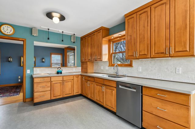 5357 Ewing Avenue S, Minneapolis, MN 55410