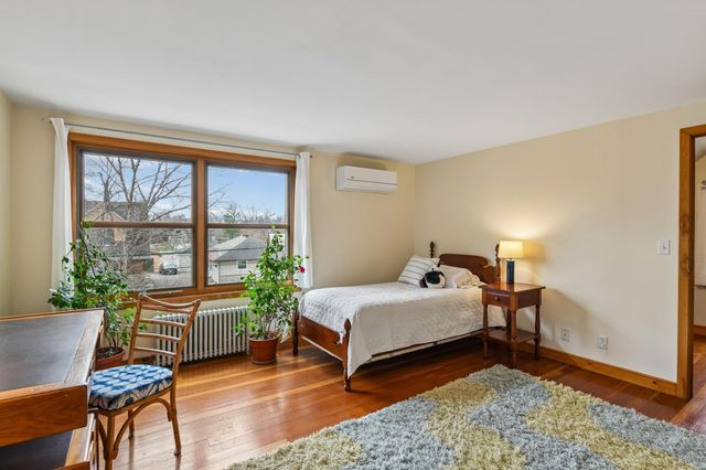 5357 Ewing Avenue S, Minneapolis, MN 55410