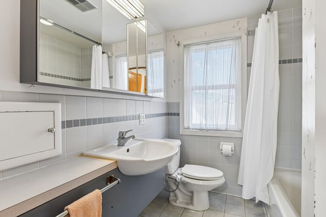 5357 Ewing Avenue S, Minneapolis, MN 55410