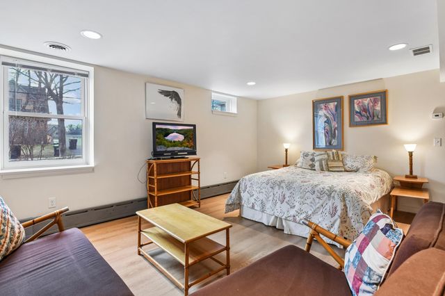 5357 Ewing Avenue S, Minneapolis, MN 55410