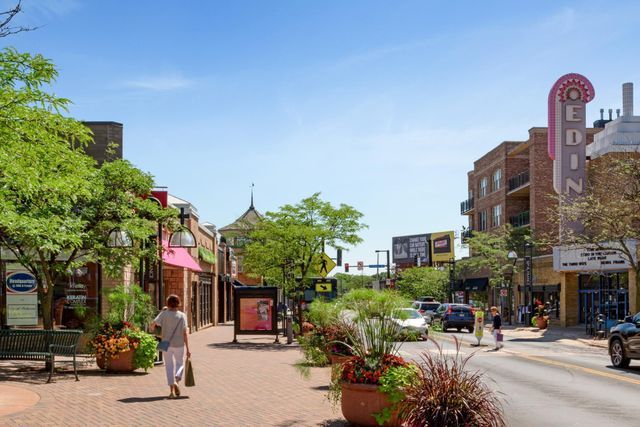 5357 Ewing Avenue S, Minneapolis, MN 55410