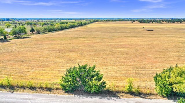 11 Standfield Church Road, Whitesboro, TX 76273