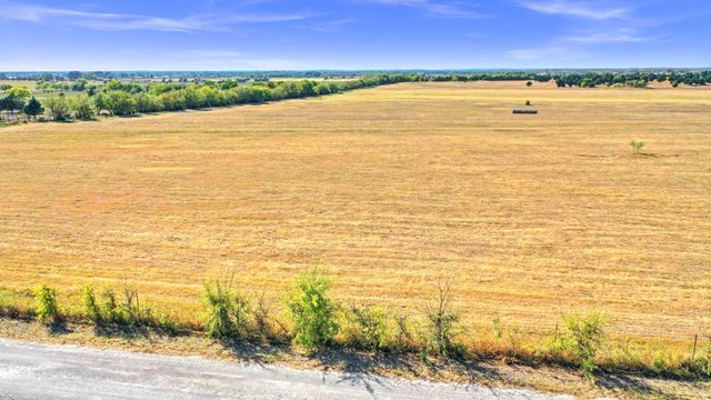11 Standfield Church Road, Whitesboro, TX 76273